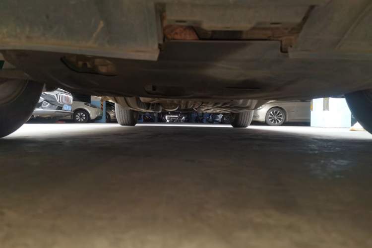 Used Honda CR-V 2013 2.0L 2WD Classic Edition Chassis Front