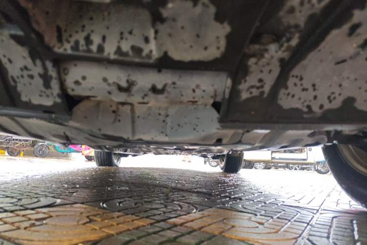 Used Honda CR-V 2013 2.4L two-wheel drive luxury version Chassis Front