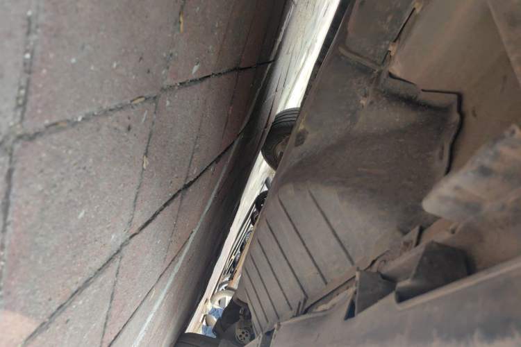 Used Honda CR-V 2013 2.0L 2WD Classic Edition Chassis Front Left