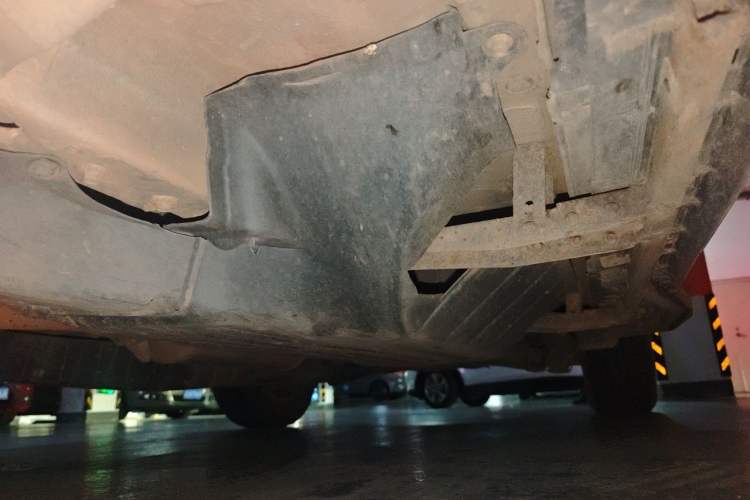 Used Honda CR-V 2013 2.4L four-wheel drive luxury version Chassis Front Left
