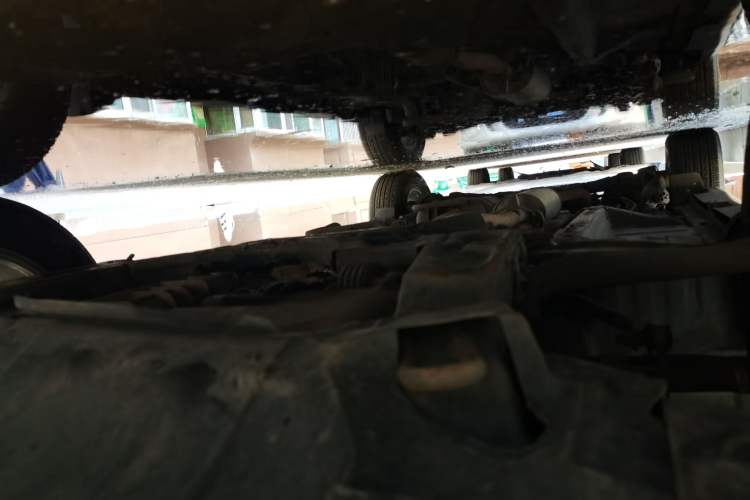 Used Honda CR-V 2013 2.4L four-wheel drive luxury version Chassis Front