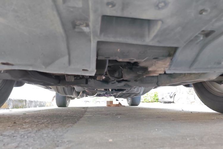 Used Honda CR-V 2013 2.4L two-wheel drive luxury version Chassis Front