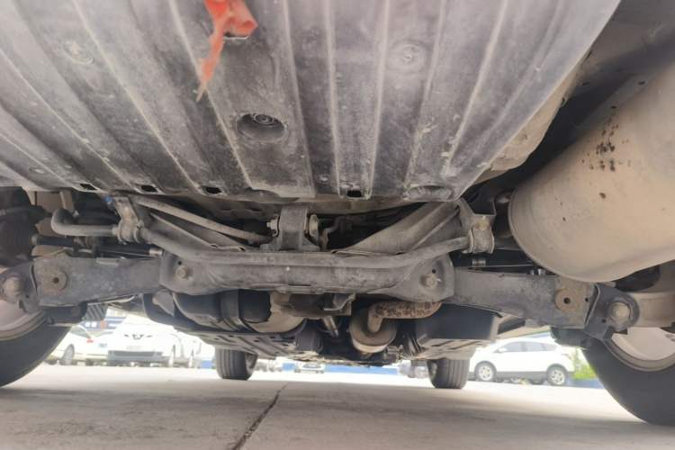 Used Honda CR-V 2013 2.4L four-wheel drive luxury version Chassis Rear