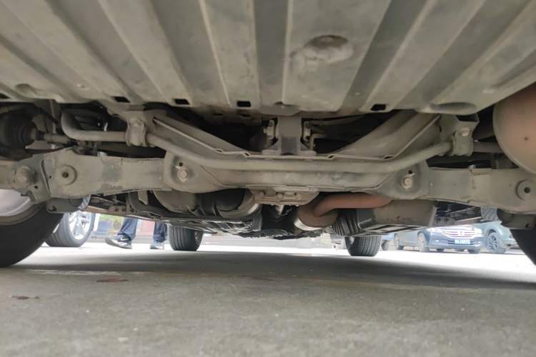 Used Honda CR-V 2013 2.4L four-wheel drive luxury version Chassis Rear