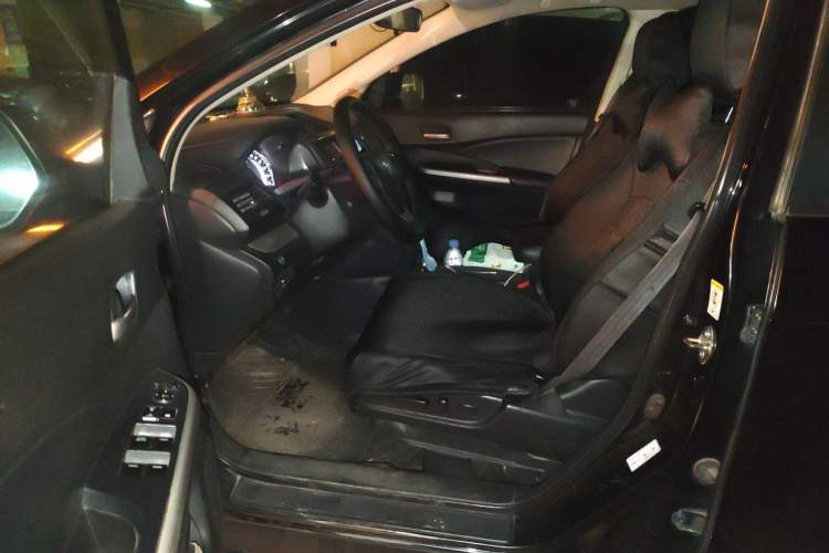 Used Honda CR-V 2013 2.4L four-wheel drive luxury version Driver Seat