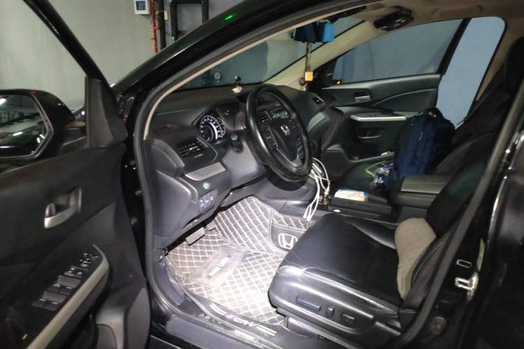 Used Honda CR-V 2013 2.4L four-wheel drive luxury version Driver Seat