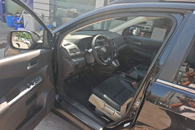 Used Honda CR-V 2013 2.0L 2WD Classic Edition Driver Seat