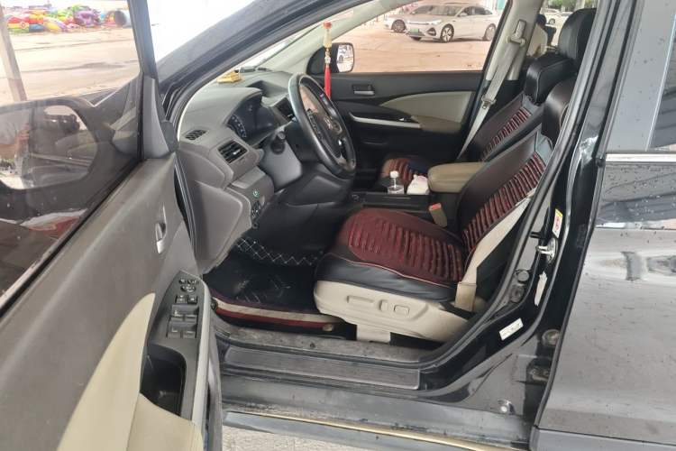 Used Honda CR-V 2013 2.4L four-wheel drive luxury version Driver Seat