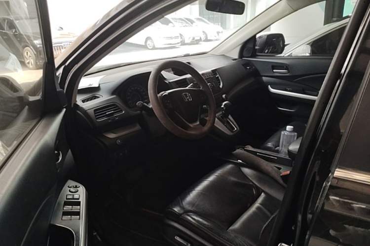Used Honda CR-V 2013 2.4L two-wheel drive luxury version Driver Seat