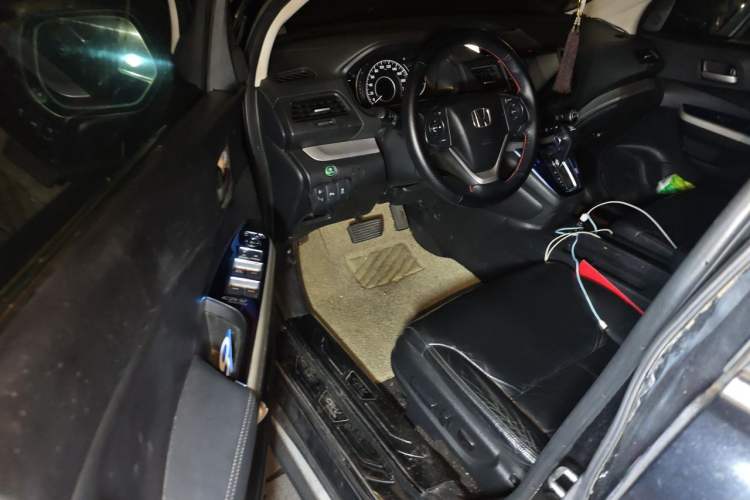 Used Honda CR-V 2013 2.4L four-wheel drive luxury version Driver Seat