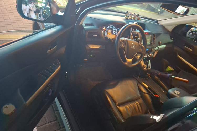 Used Honda CR-V 2013 2.4L two-wheel drive luxury version Driver Seat