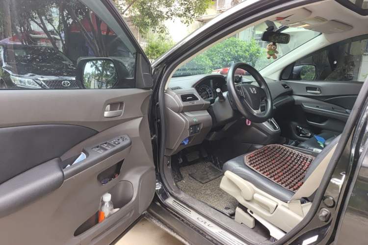 Used Honda CR-V 2013 2.0L 2WD Classic Edition Driver Seat