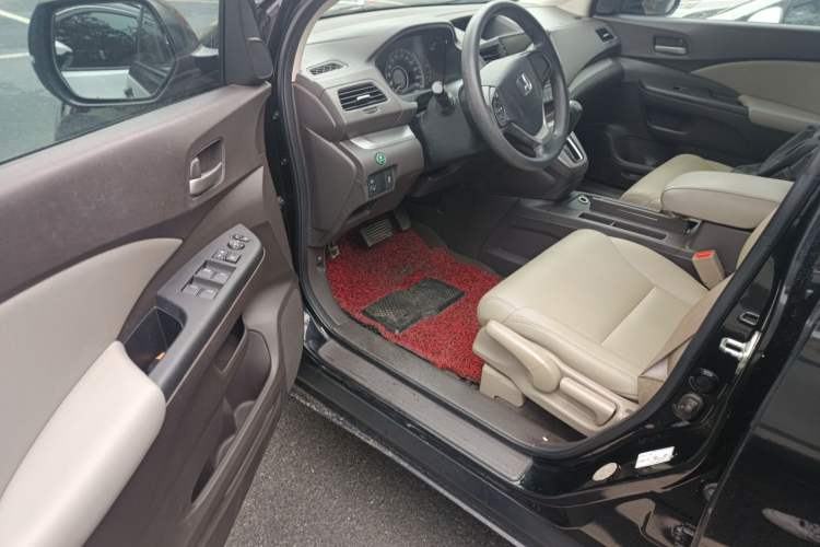 Used Honda CR-V 2013 2.0L 2WD Classic Edition Driver Seat
