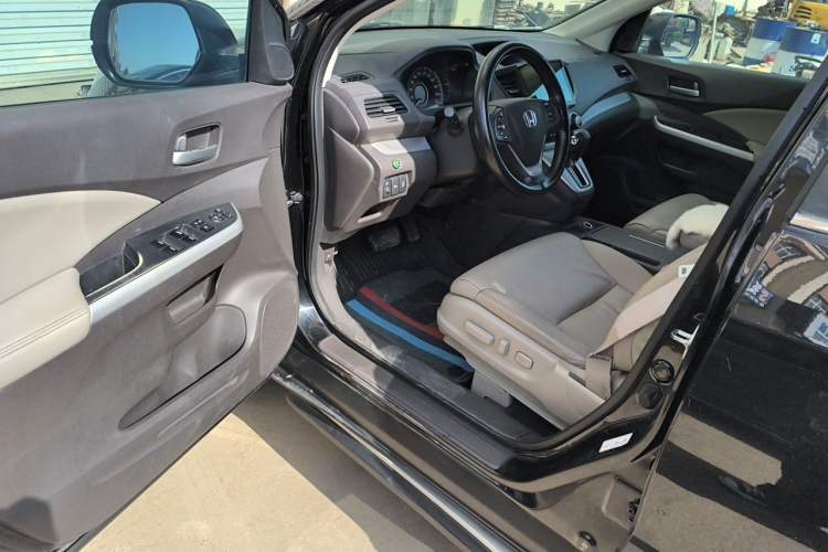 Used Honda CR-V 2013 2.4L four-wheel drive luxury version Driver Seat