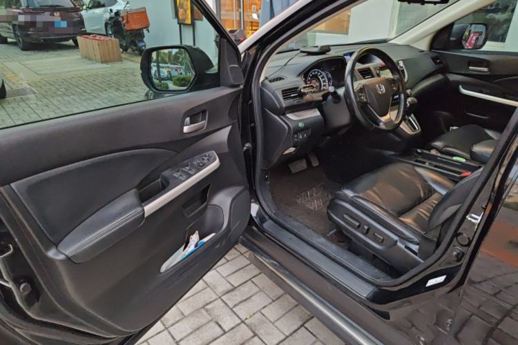 Used Honda CR-V 2013 2.4L two-wheel drive luxury version Driver Seat