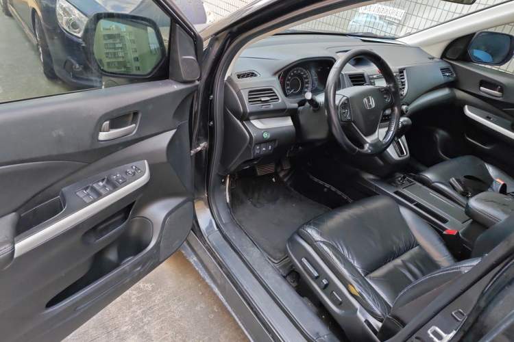 Used Honda CR-V 2013 2.4L two-wheel drive luxury version Driver Seat
