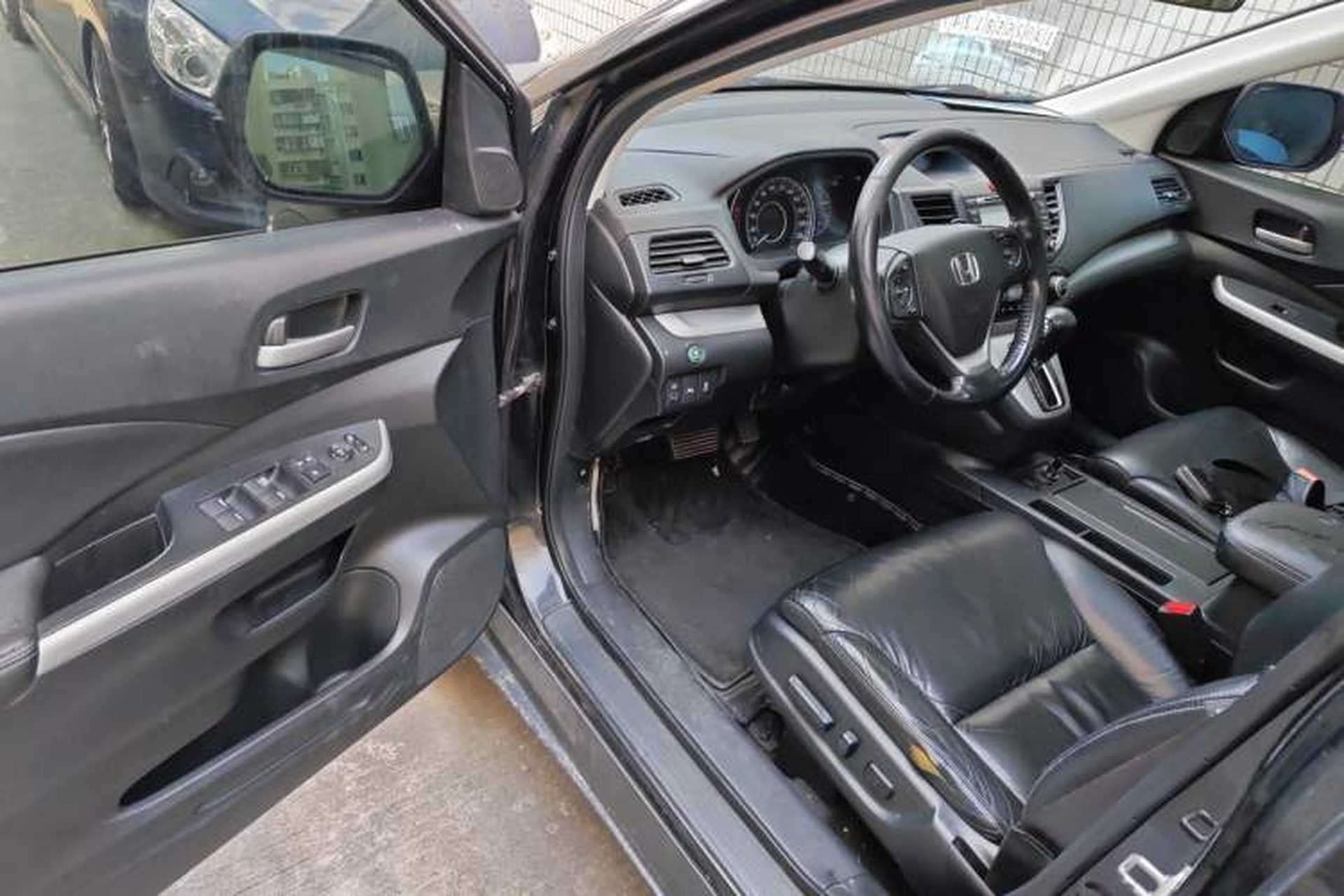 Used Honda CR-V 2013 2.4L two-wheel drive luxury version Driver Seat