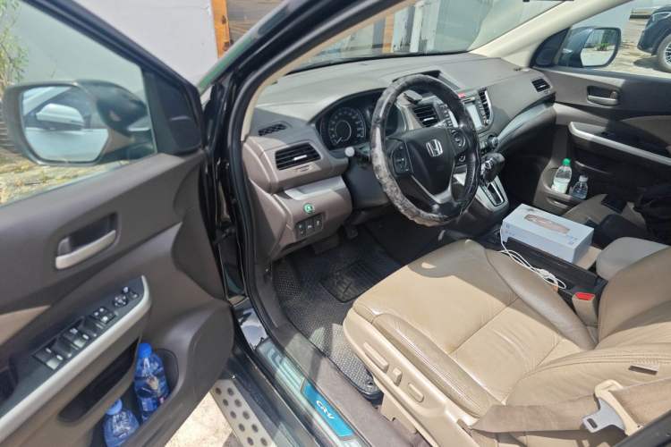 Used Honda CR-V 2013 2.4L four-wheel drive luxury version Driver Seat