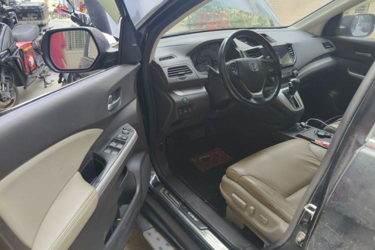 Used Honda CR-V 2013 2.4L two-wheel drive luxury version Driver Seat