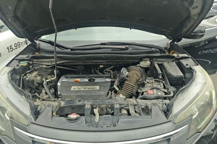 Used Honda CR-V 2013 2.4L four-wheel drive luxury version Engine Bay