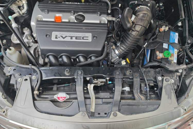 Used Honda CR-V 2013 2.4L four-wheel drive luxury version Engine Bay
