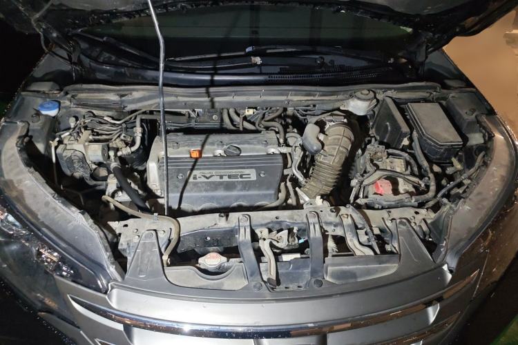 Used Honda CR-V 2013 2.4L two-wheel drive luxury version Engine Bay