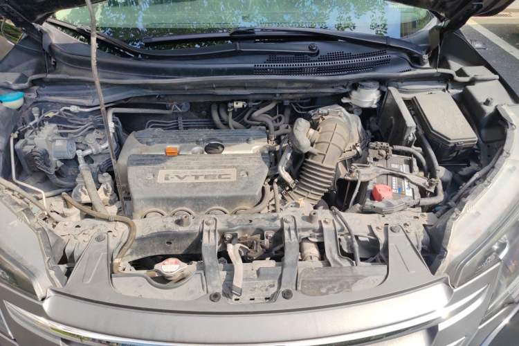 Used Honda CR-V 2013 2.4L four-wheel drive luxury version Engine Bay