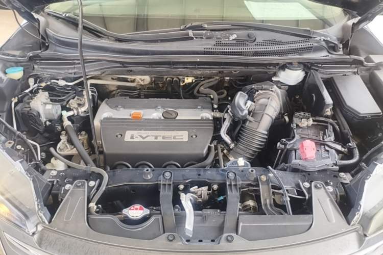 Used Honda CR-V 2013 2.4L two-wheel drive luxury version Engine Bay