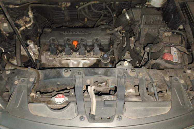 Used Honda CR-V 2013 2.0L 2WD Classic Edition Engine Bay