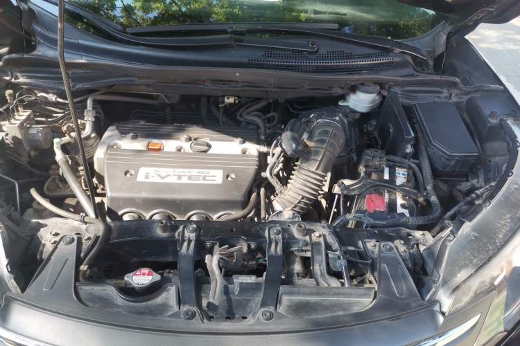 Used Honda CR-V 2013 2.4L four-wheel drive luxury version Engine Bay