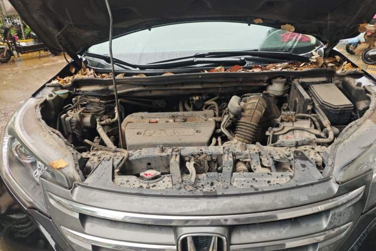 Used Honda CR-V 2013 2.4L two-wheel drive luxury version Engine Bay