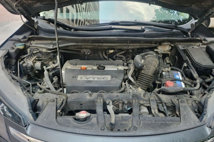 Used Honda CR-V 2013 2.4L two-wheel drive luxury version Engine Bay