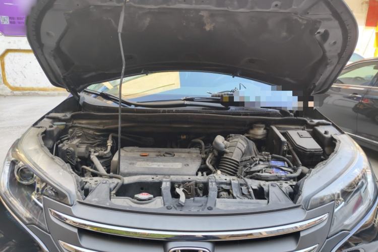 Used Honda CR-V 2013 2.4L two-wheel drive luxury version Engine Bay