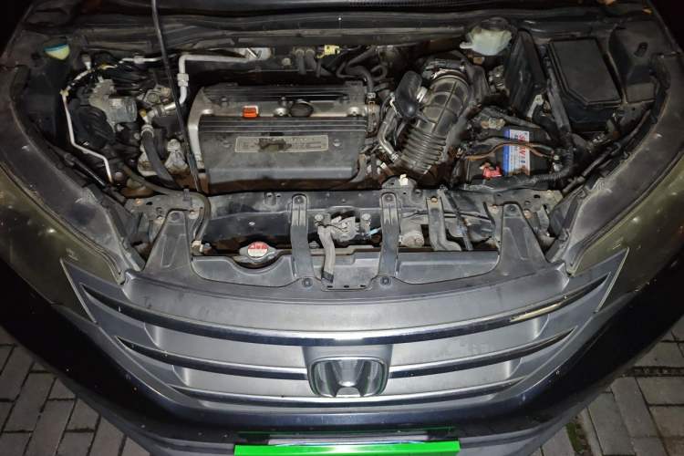 Used Honda CR-V 2013 2.4L four-wheel drive luxury version Engine Bay