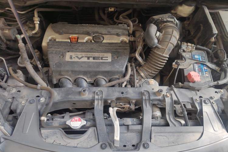 Used Honda CR-V 2013 2.4L four-wheel drive luxury version Engine Bay