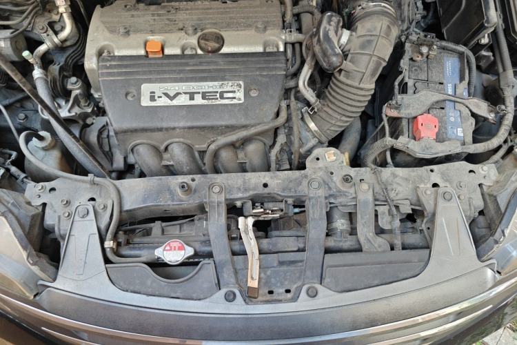 Used Honda CR-V 2013 2.4L four-wheel drive luxury version Engine Bay