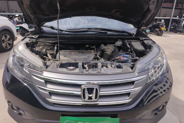 Used Honda CR-V 2013 2.4L four-wheel drive luxury version Engine Bay