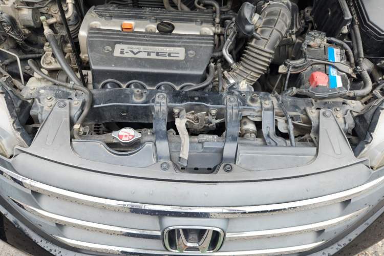 Used Honda CR-V 2013 2.4L two-wheel drive luxury version Engine Bay