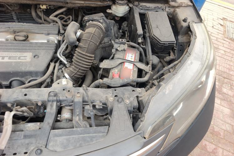 Used Honda CR-V 2013 2.4L four-wheel drive luxury version Engine Bay Left