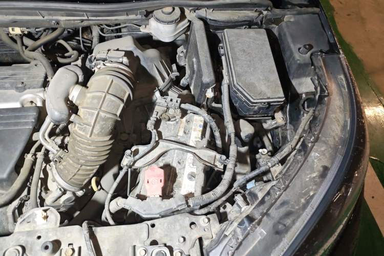 Used Honda CR-V 2013 2.4L two-wheel drive luxury version Engine Bay Left
