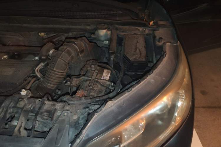 Used Honda CR-V 2013 2.4L four-wheel drive luxury version Engine Bay Left