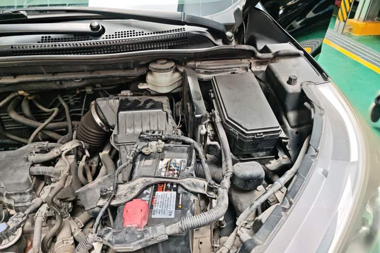 Used Honda CR-V 2013 2.0L Four-wheel Drive Classic Edition Engine Bay Left