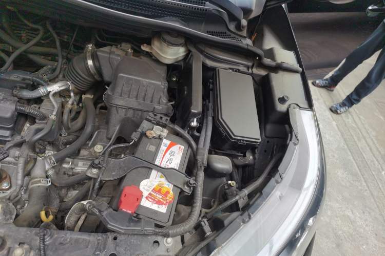 Used Honda CR-V 2013 2.0L 2WD Classic Edition Engine Bay Left