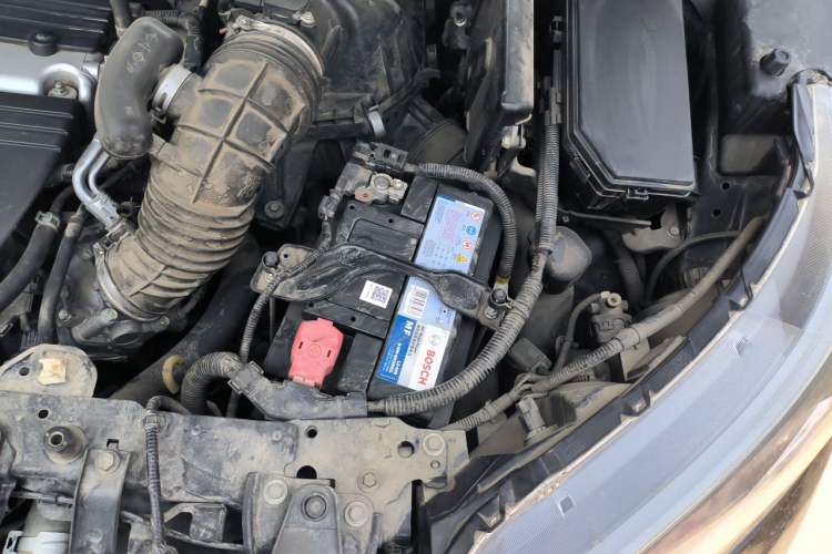 Used Honda CR-V 2013 2.4L four-wheel drive luxury version Engine Bay Left