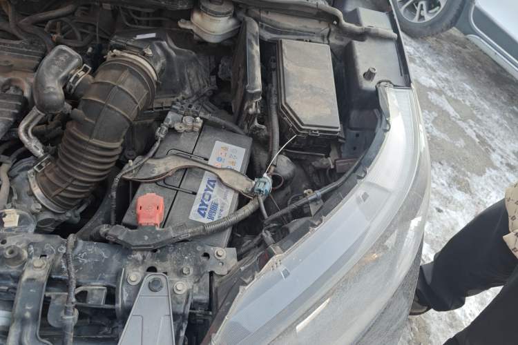 Used Honda CR-V 2013 2.4L two-wheel drive luxury version Engine Bay Left