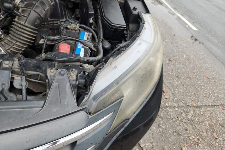 Used Honda CR-V 2013 2.4L two-wheel drive luxury version Engine Bay Left