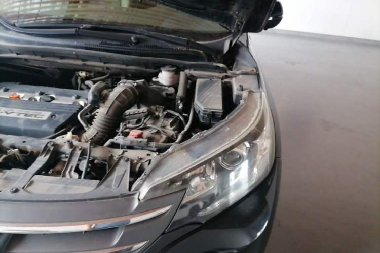 Used Honda CR-V 2013 2.4L two-wheel drive luxury version Engine Bay Left