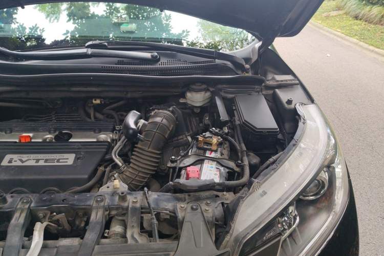 Used Honda CR-V 2013 2.4L two-wheel drive luxury version Engine Bay Left