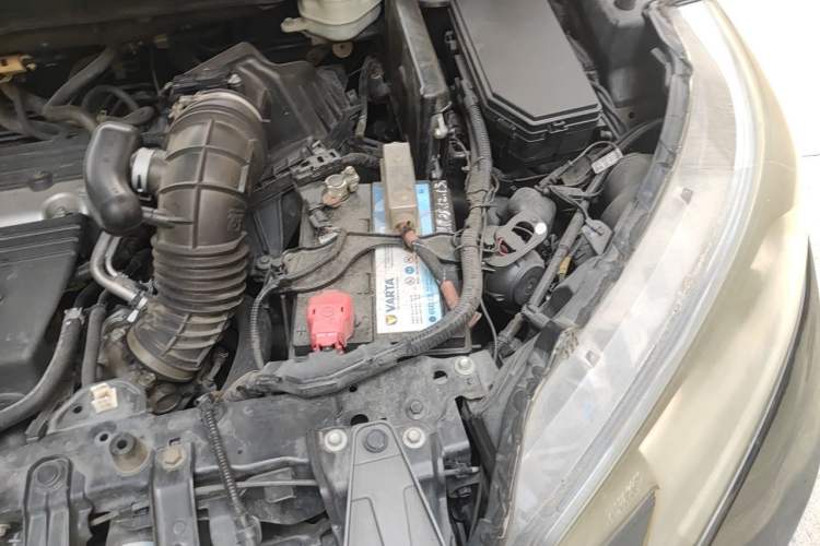 Used Honda CR-V 2013 2.4L four-wheel drive luxury version Engine Bay Left