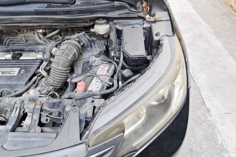 Used Honda CR-V 2013 2.4L two-wheel drive luxury version Engine Bay Left
